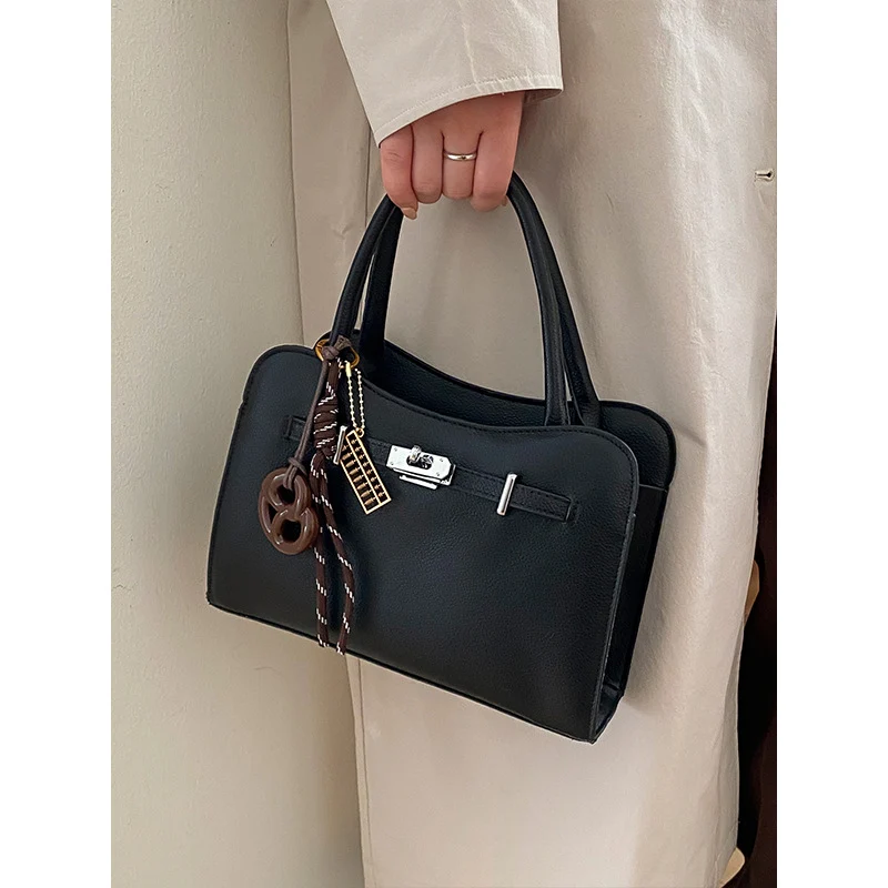 Elegante handgefertigte strukturierte Handtasche