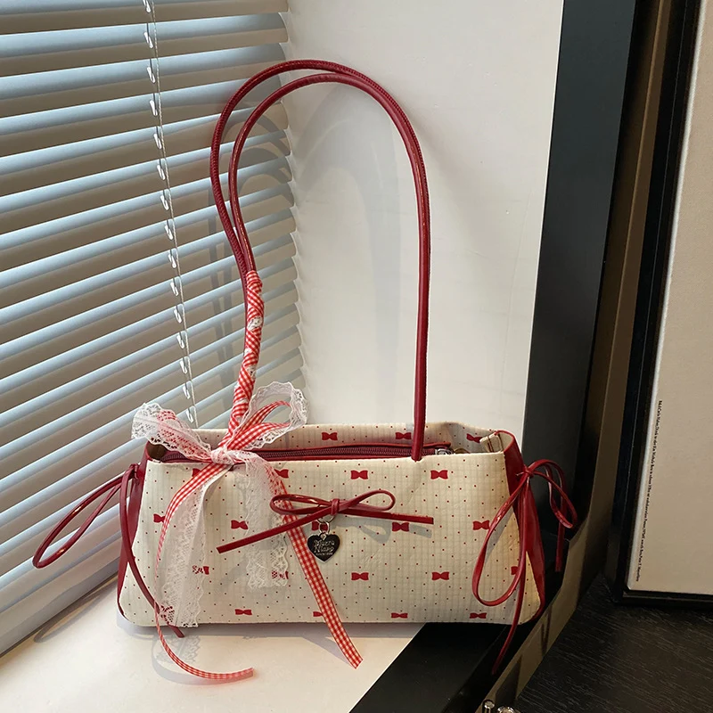 Elegante floral gestickte Handtasche