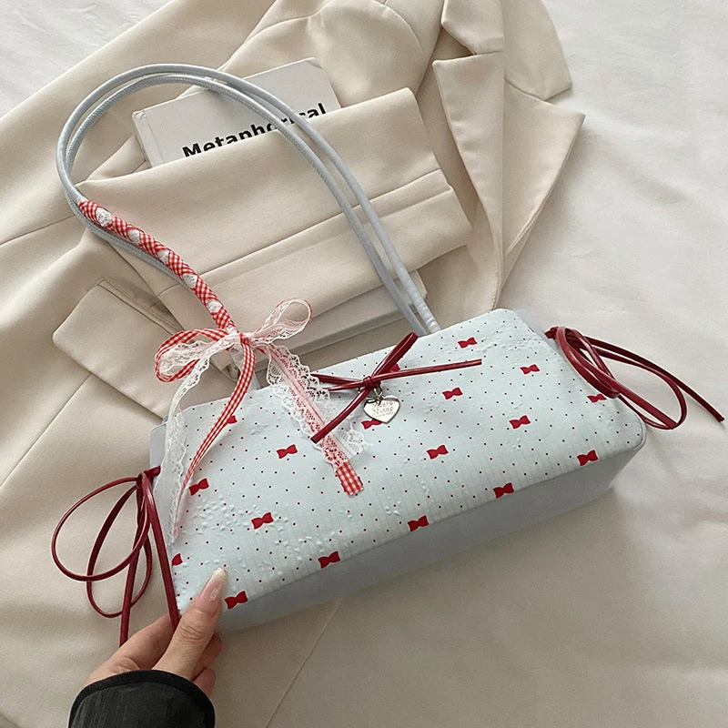 Elegante floral gestickte Handtasche