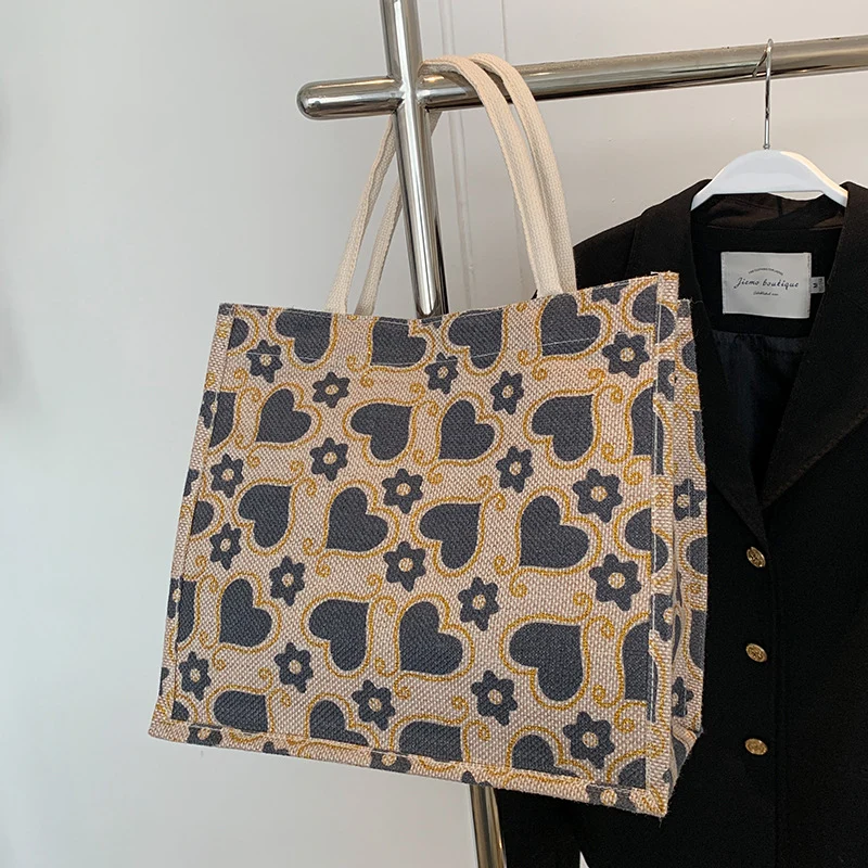 Lässige Tote-Tasche mit Herzmuster