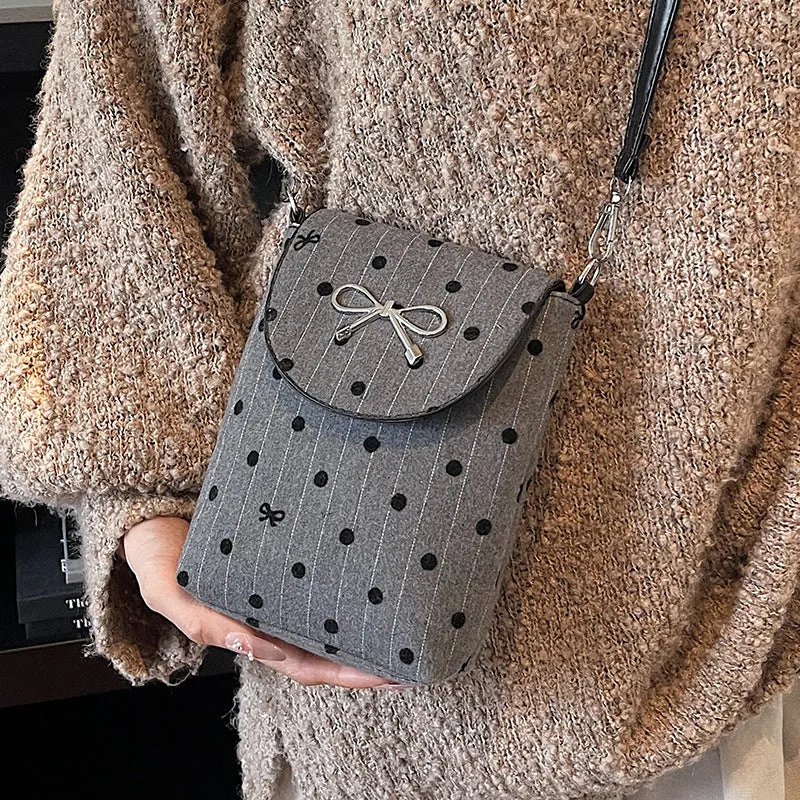 Dekorativer Crossbody-Beutel