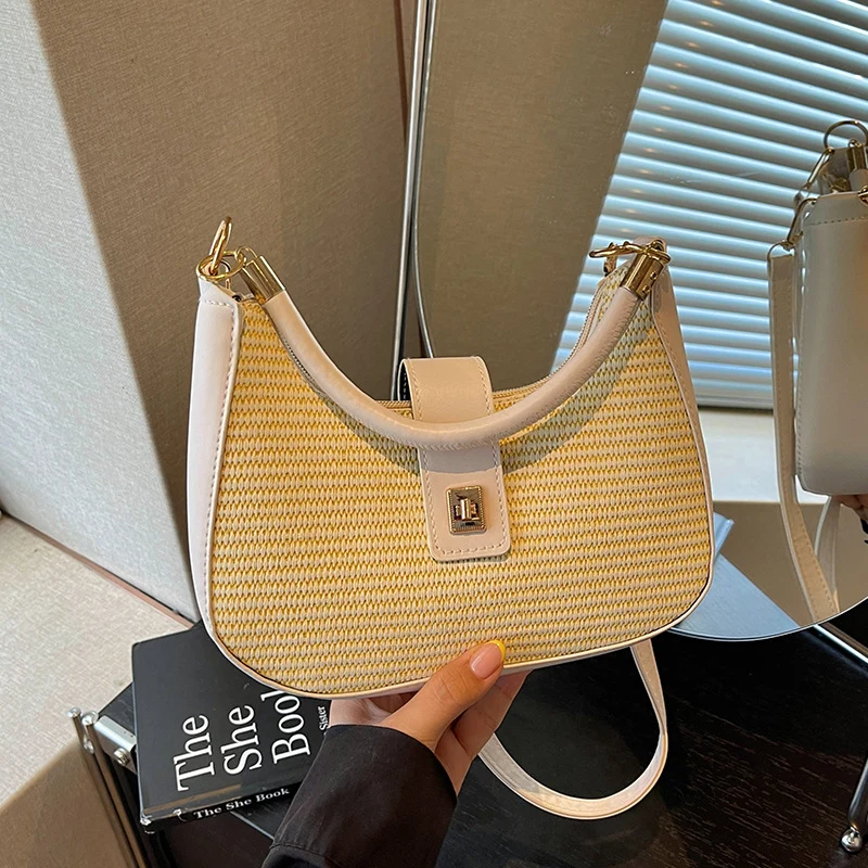 Gewebte Schultertasche