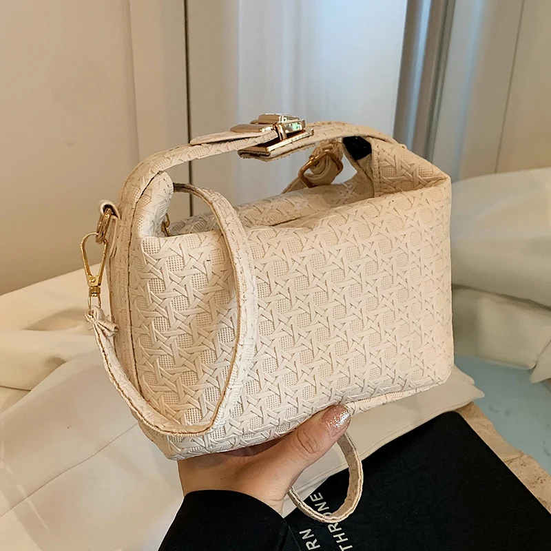 Gewebte Handtasche