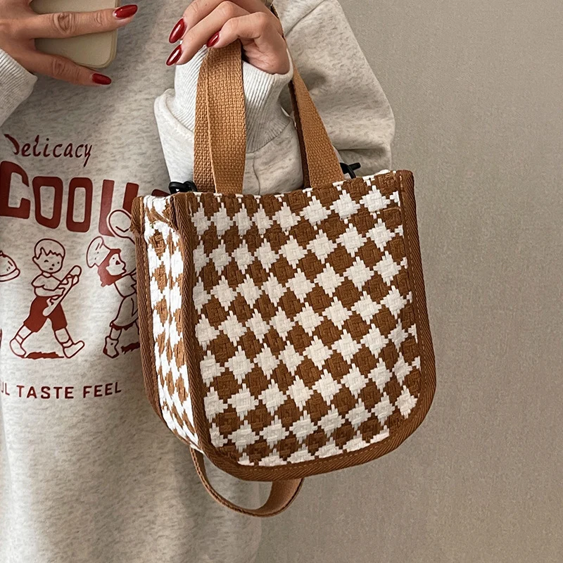 Strukturiert Gewebte Handtasche