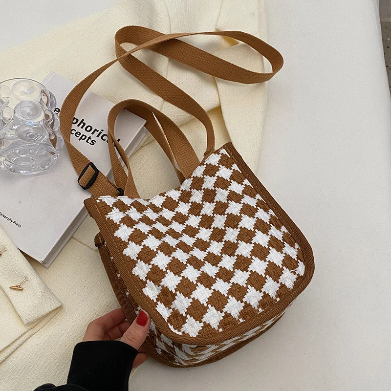 Strukturiert Gewebte Handtasche