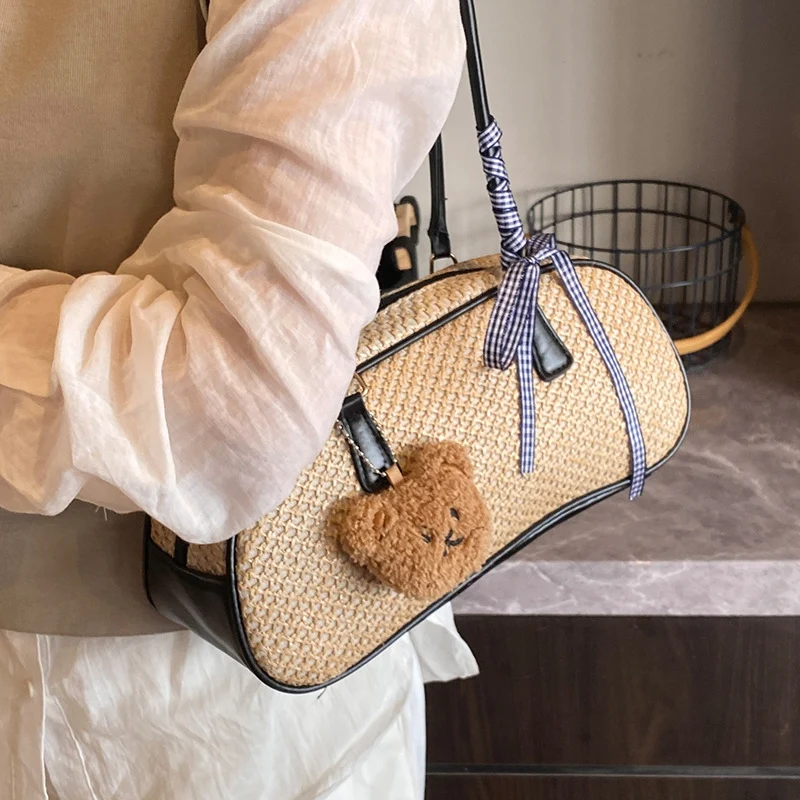 Niedliche Geflochtene Strohtasche