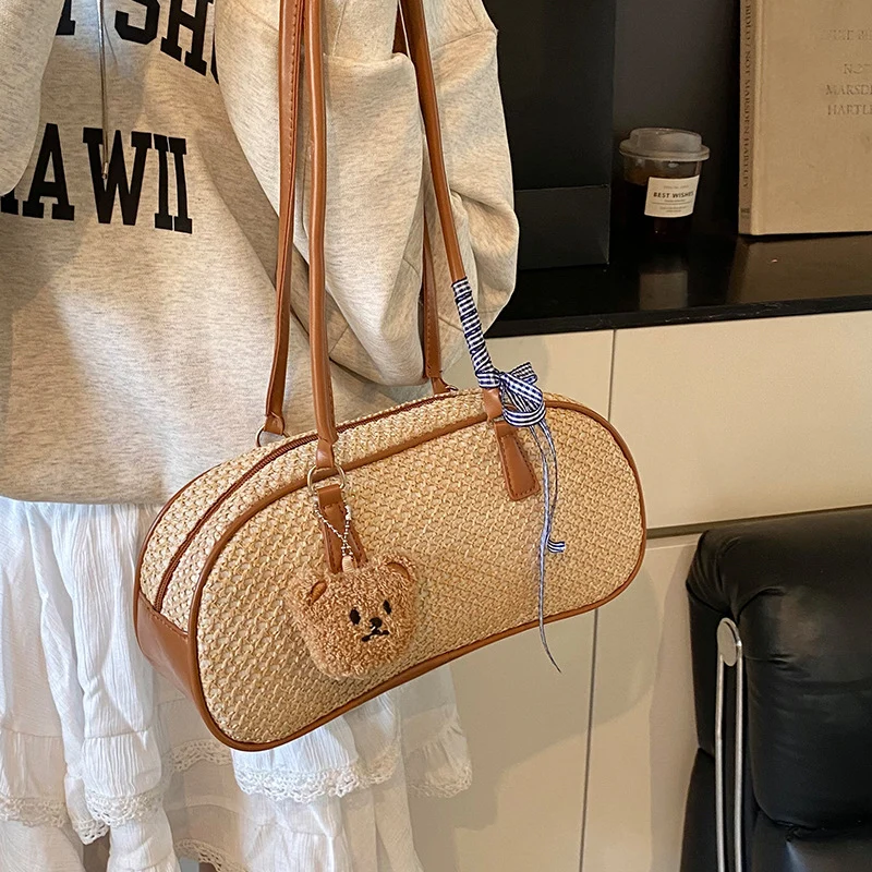 Niedliche Geflochtene Strohtasche