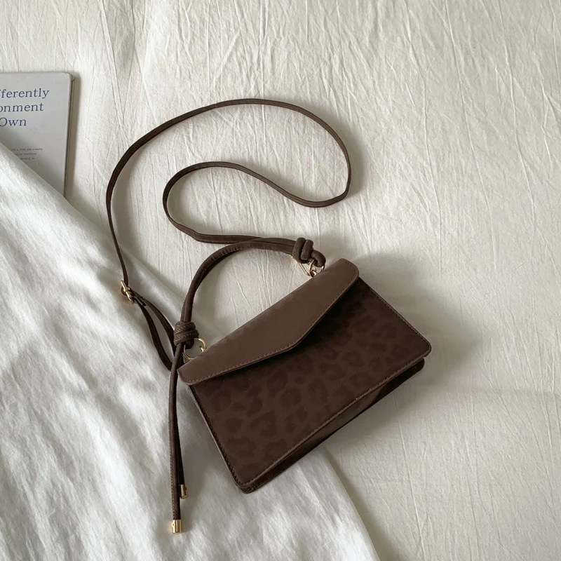 Tieredruck Crossbody-Tasche