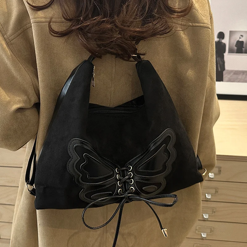 Schmetterling Verzierte Wildleder Hobo-Tasche