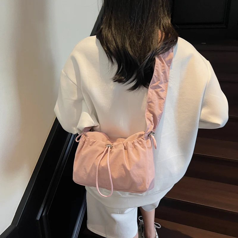 Rüschenträger Handtasche