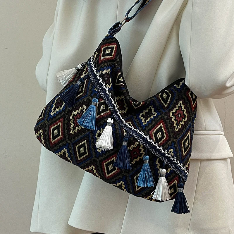 Bohemian-inspirierte handgefertigte Hobo-Tasche
