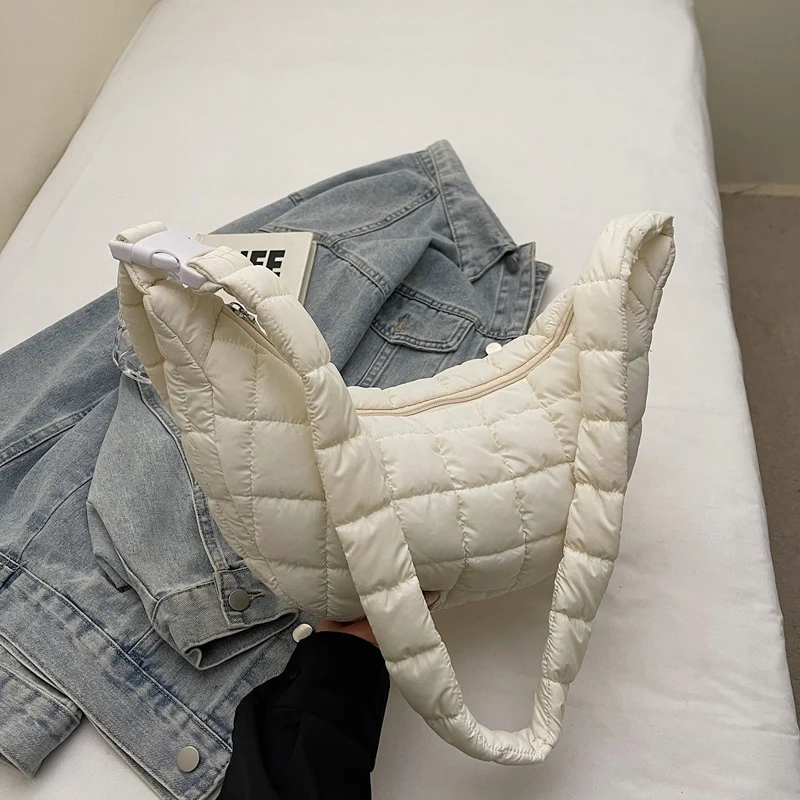 Gepolsterte gesteppte Schultertasche