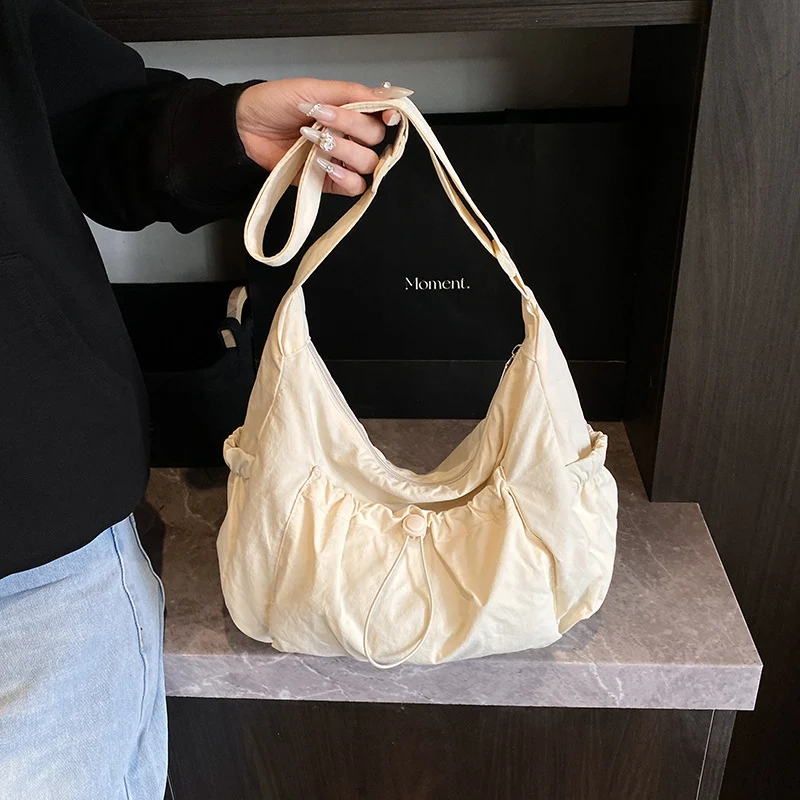 Minimalistische Kordelzug Hobo Tasche