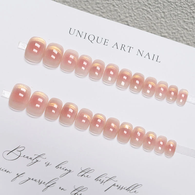 Elegantes Press-On-Nagelset mit glänzendem Finish