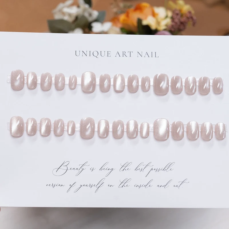Elegantes Press-On-Nagelset mit glänzendem Finish 1791110649