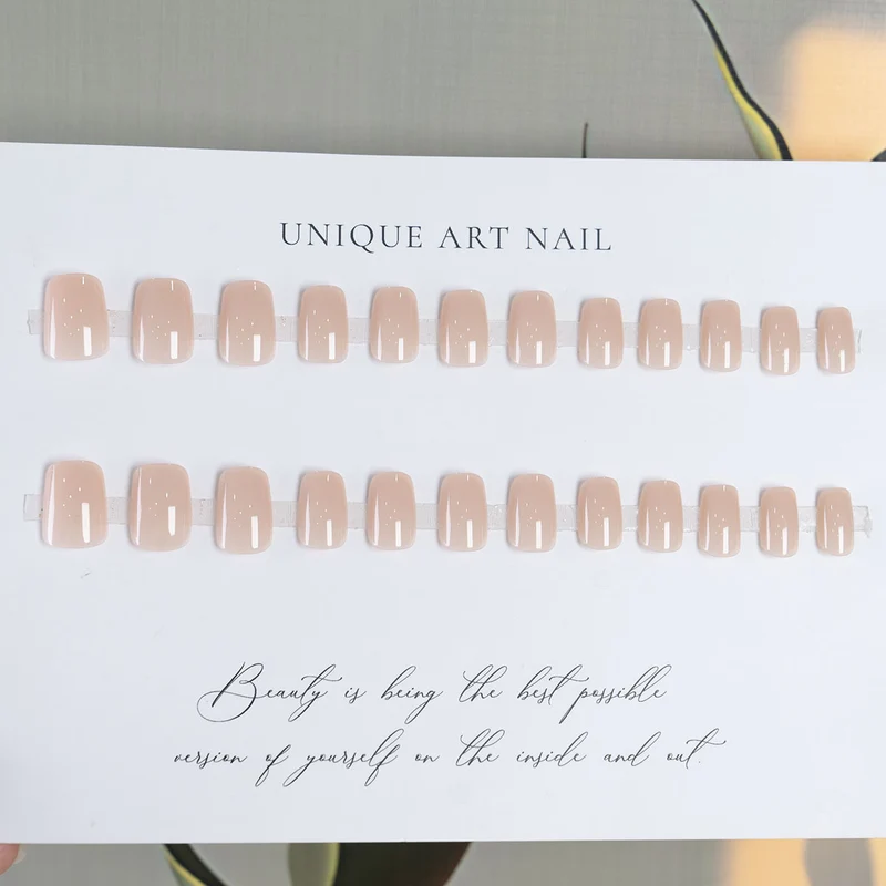 Elegante natürliche Finish Press-On Nägel