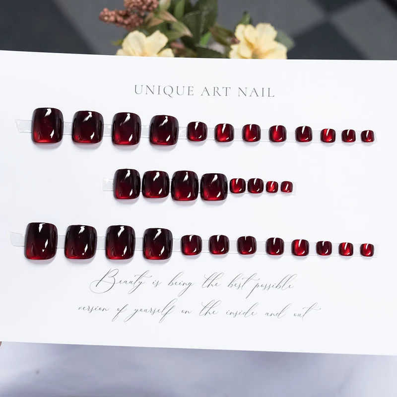 Elegante Metallische Nagelkunst