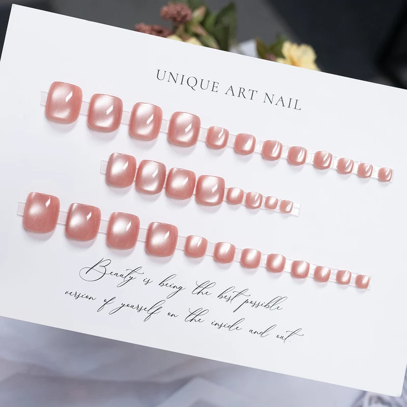 Elegante Metallische Nagelkunst