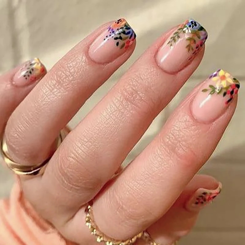 Elegantes Press-On-Nageldesign