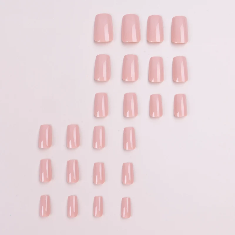 Elegante Glänzende Nagelverlängerungen