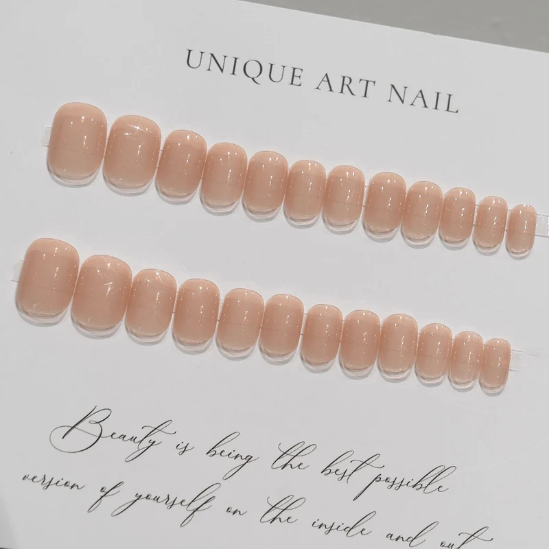 Elegante Glänzende Nagelverstärkungen