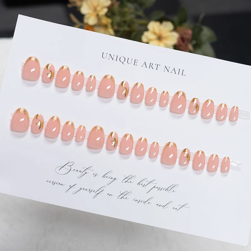 Elegante Gel Press-On Nagelkunst