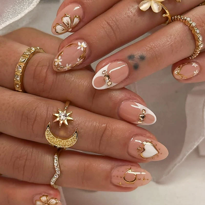 Elegantes dekoratives Nagelkunstset 1791110864