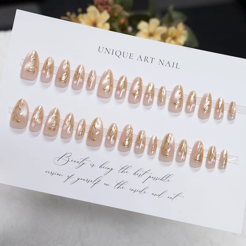 Elegante dekorative Nagelkunst