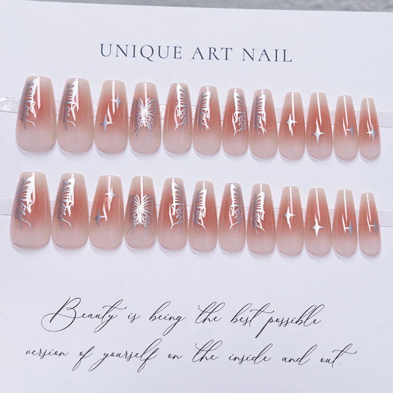 Dekorative Stiletto Press-On Nagelkunst