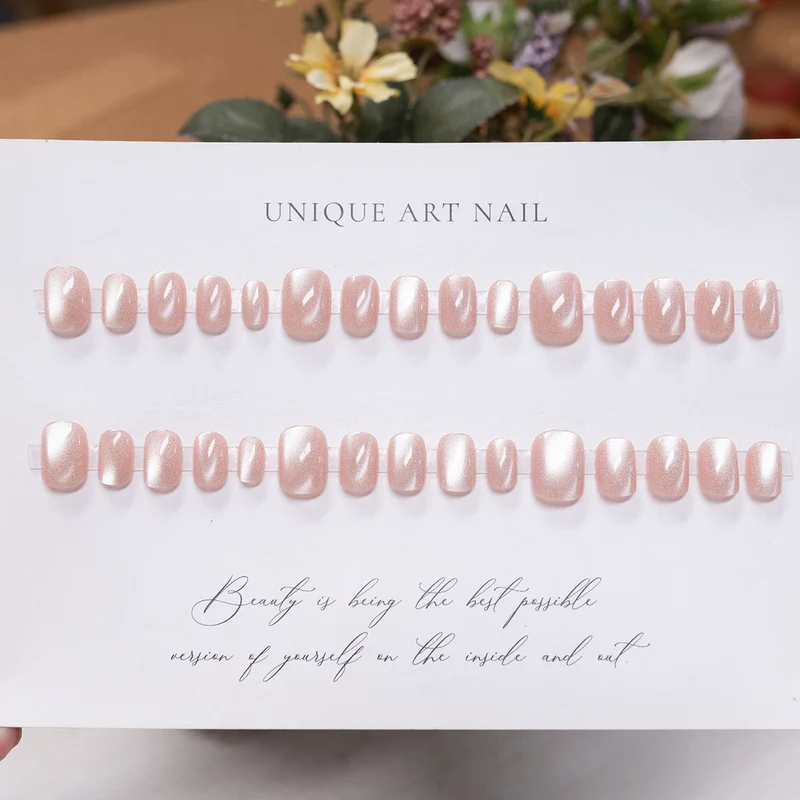 Elegantes Press-On-Nagelkunstset mit Glanzfinish
