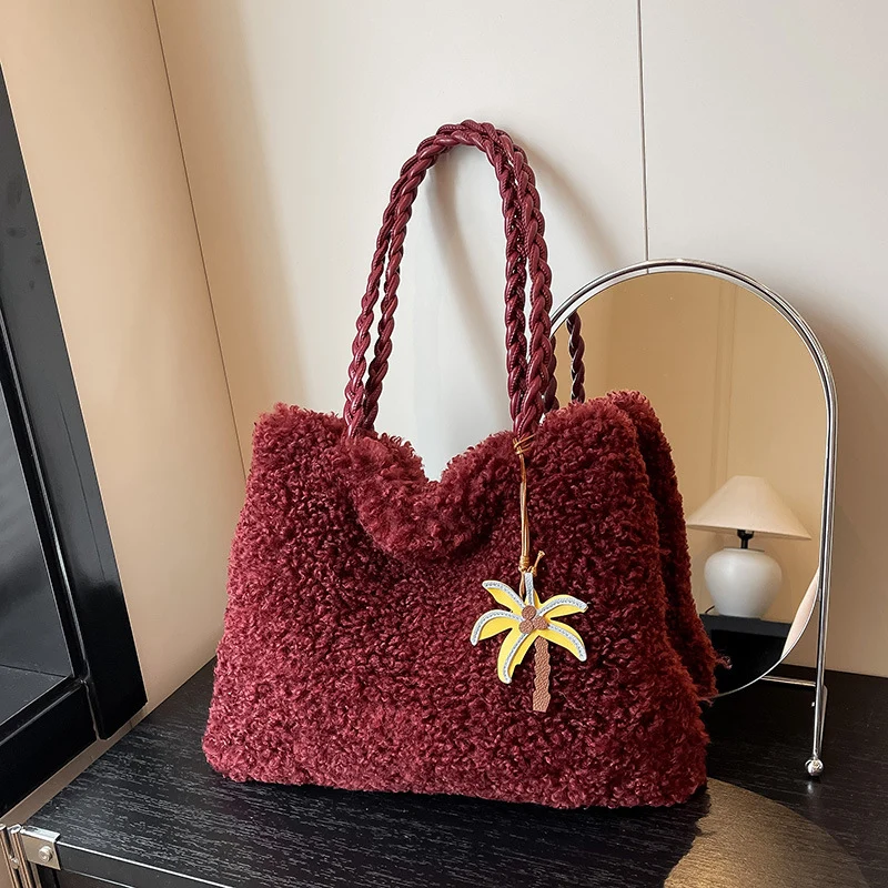 Gemütliche strukturierte Tragetasche