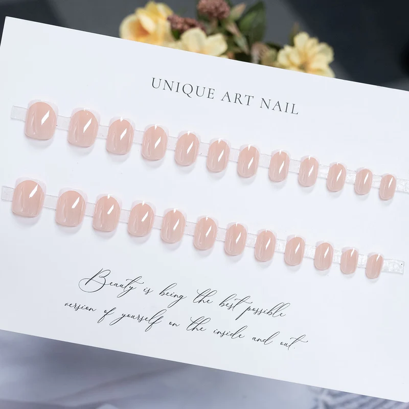 Elegantes französisches Spitzen-Acryl-Nageldesign