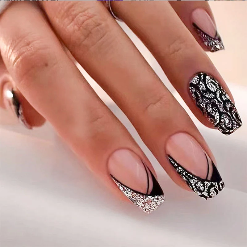 Elegante Lange-Stiletto Drucknägel mit komplexem glänzendem Design