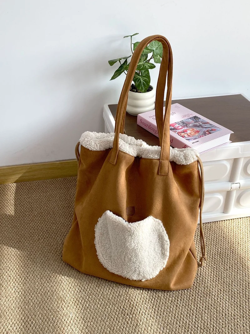 Gemütliche Plüsch-Tasche