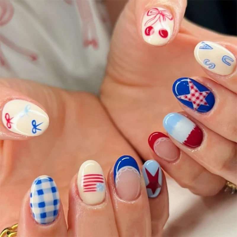 Dekoratives Press-On Nagelkunst-Set mit geometrischen Mustern