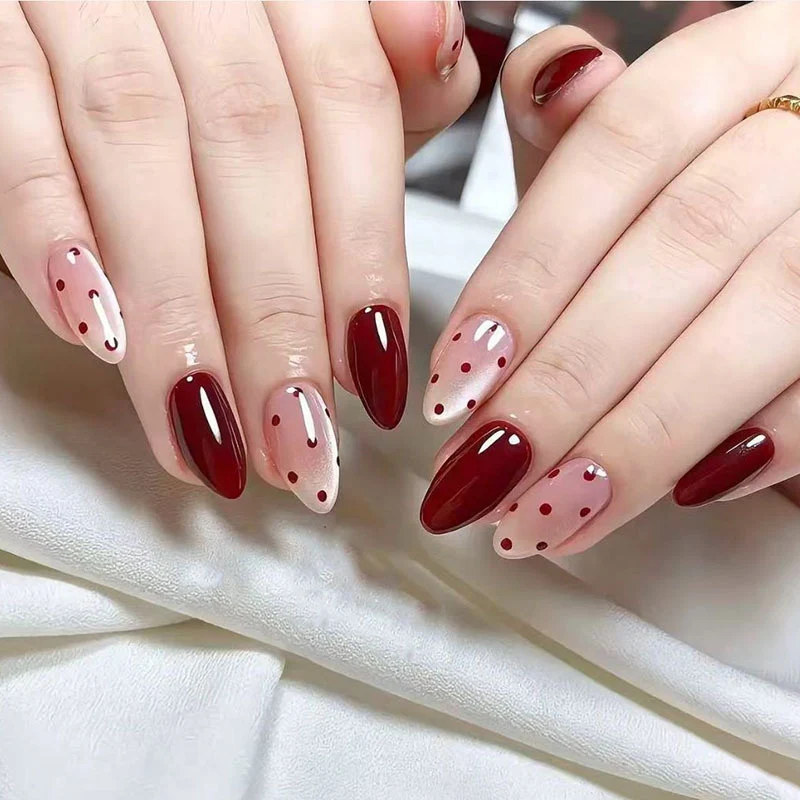 Elegante künstlerische Stiletto Press-On Nägel