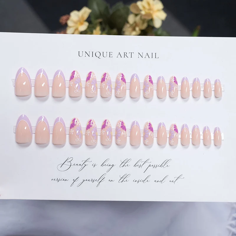 Elegantes Artikuliertes Press-On Nagelset