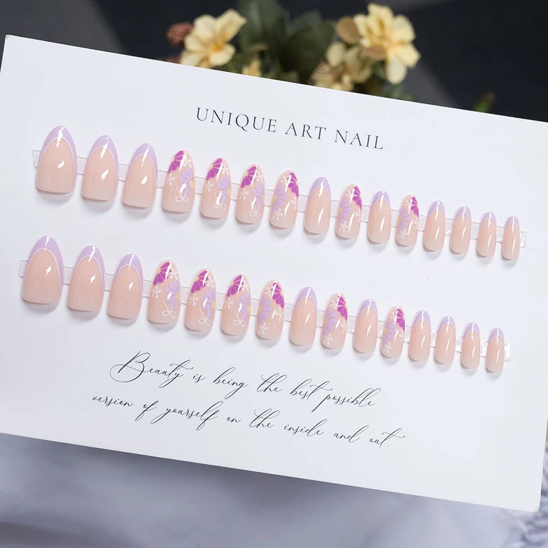 Elegantes Artikuliertes Press-On Nagelset