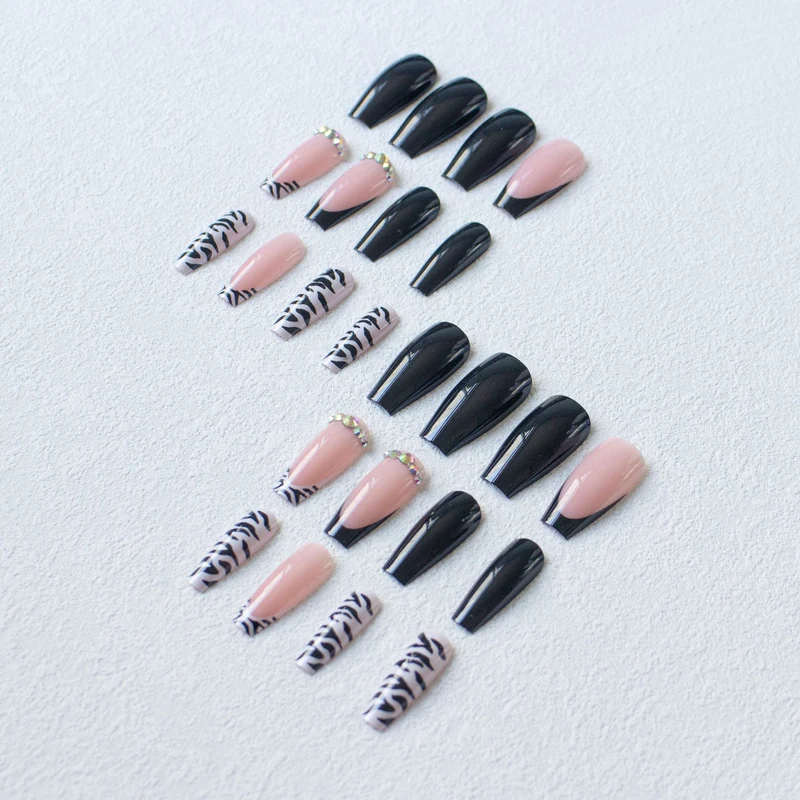 Trendige Tierdruck Nagelkunst Set