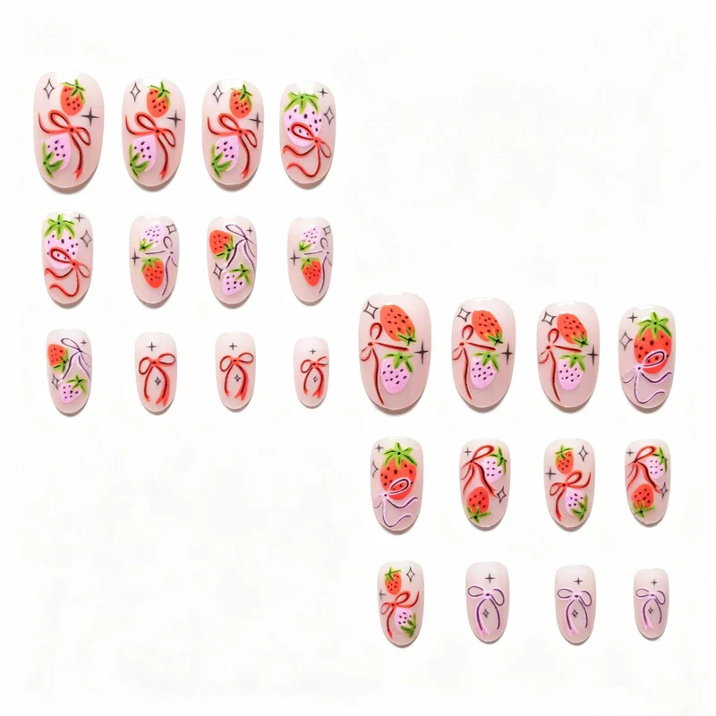 Erdbeeren-Themen Handgemalte Nagelkunst