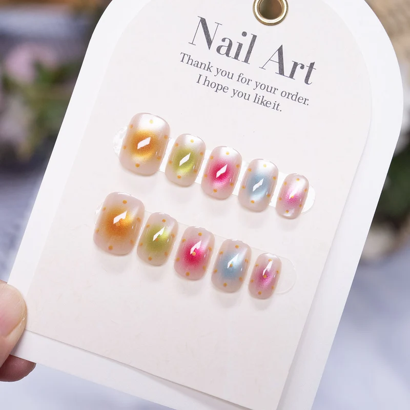 Künstlerische Press-On Nagelkollektion
