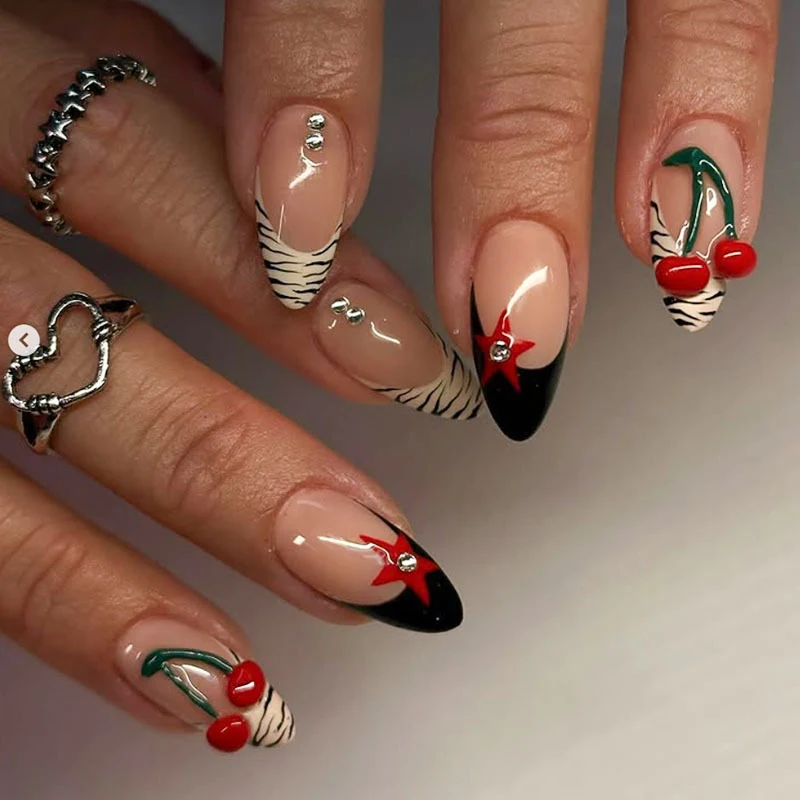 Künstlerisches Press-On Nagelkunstset mit Kirschdesign