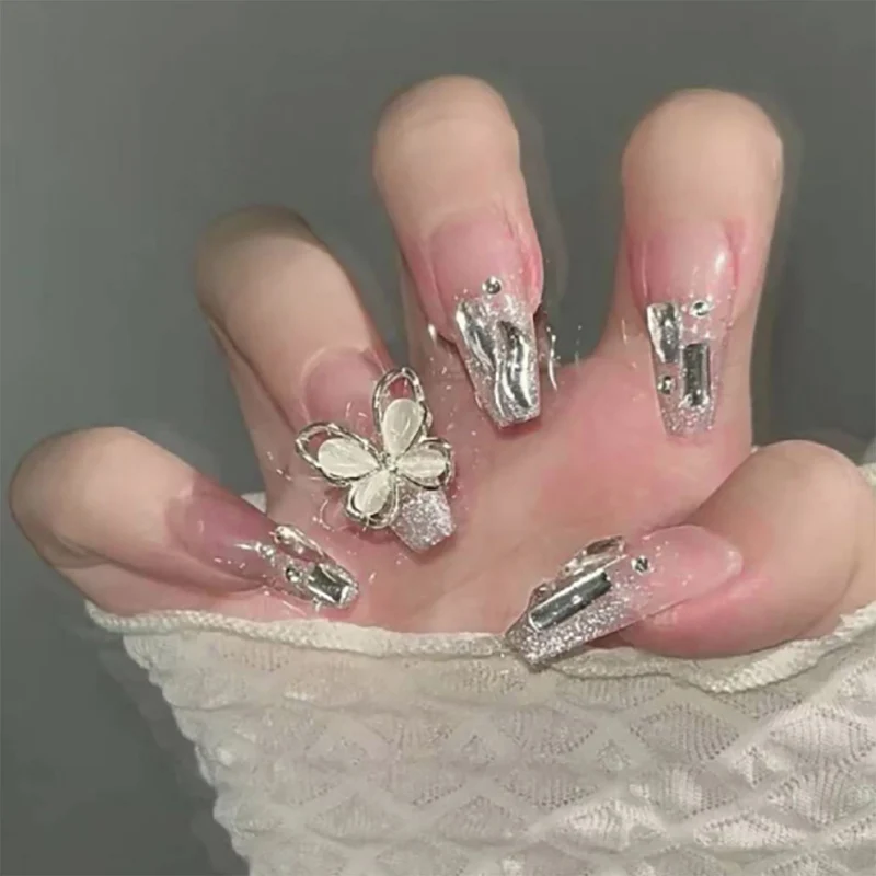 Dekorative Nagelkunst