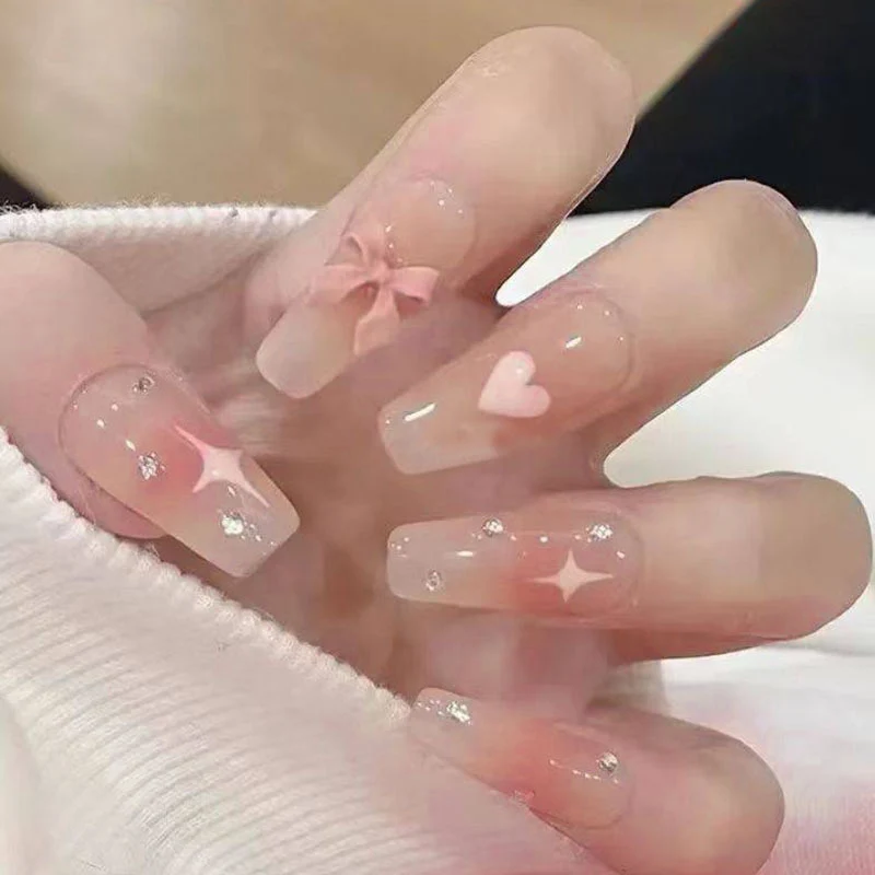 Dekorative Langanhaltende Press-On Nagelkunst