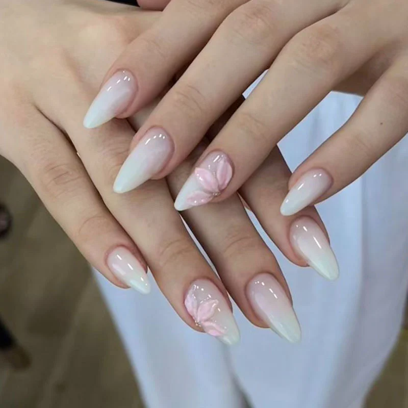 Künstlerische Ombre Stiletto Nail Art