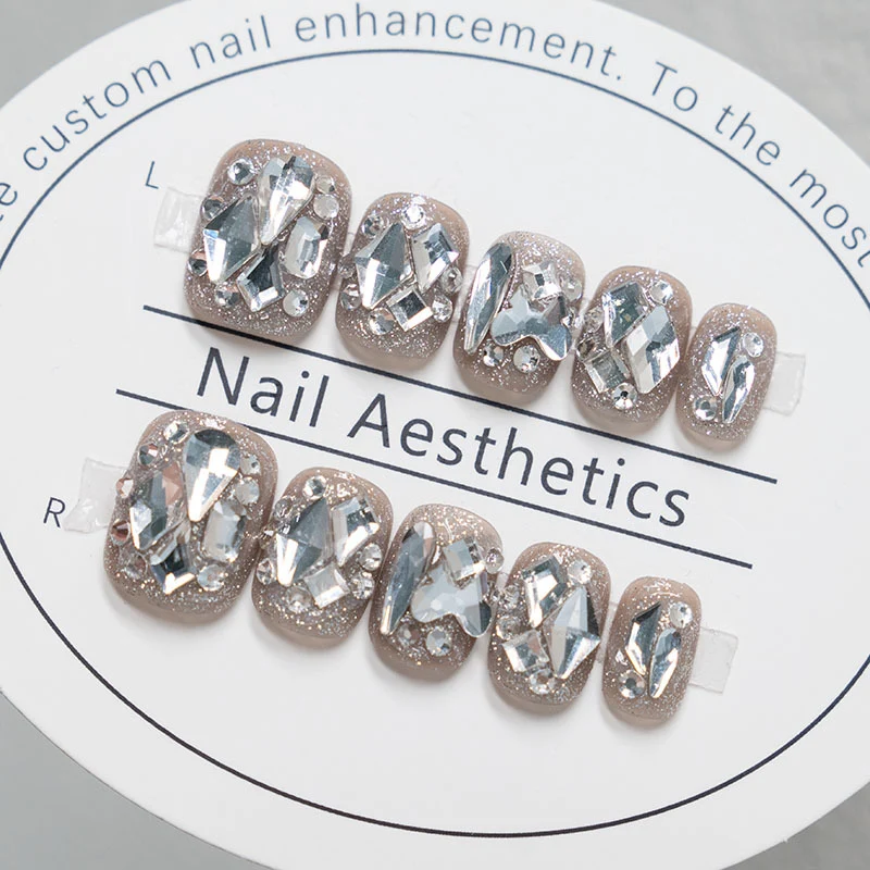 Kristallverzierte Press-On-Nagelset