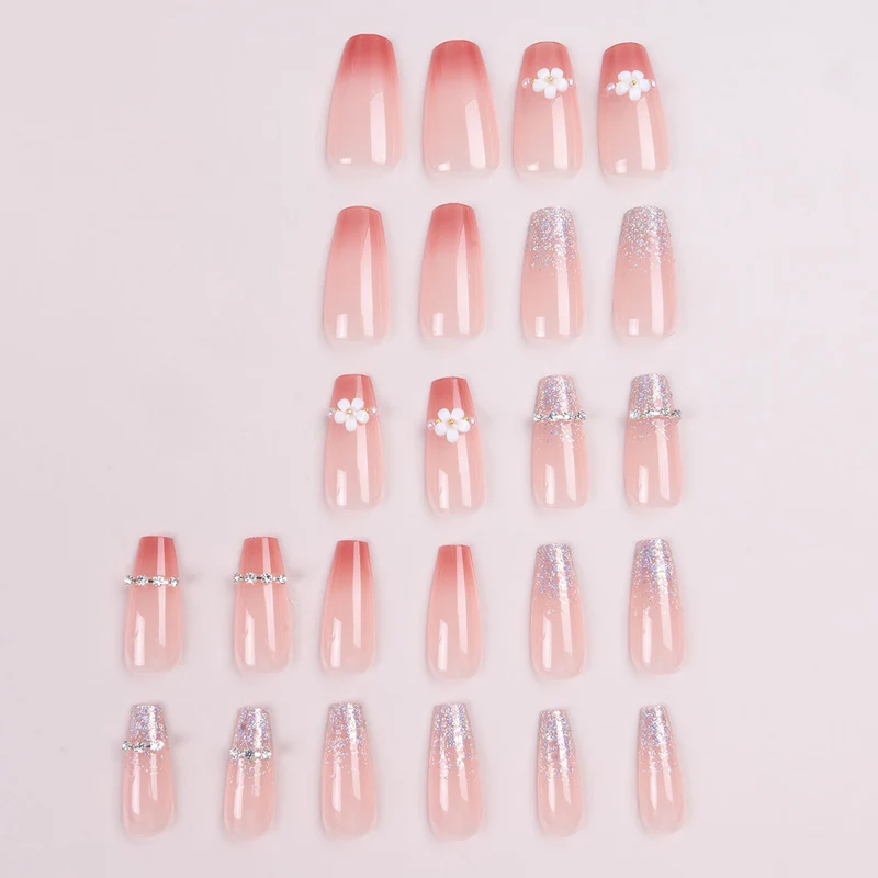 Dekoratives Floral Press-On Nagelkunst Set