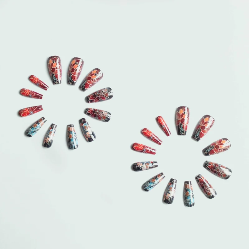Aufwendiges Blumennagelkunst-Design-Kit