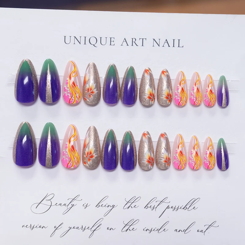 Künstlerische Stiletto Press-On Nagelkunst mit floralen Akzenten