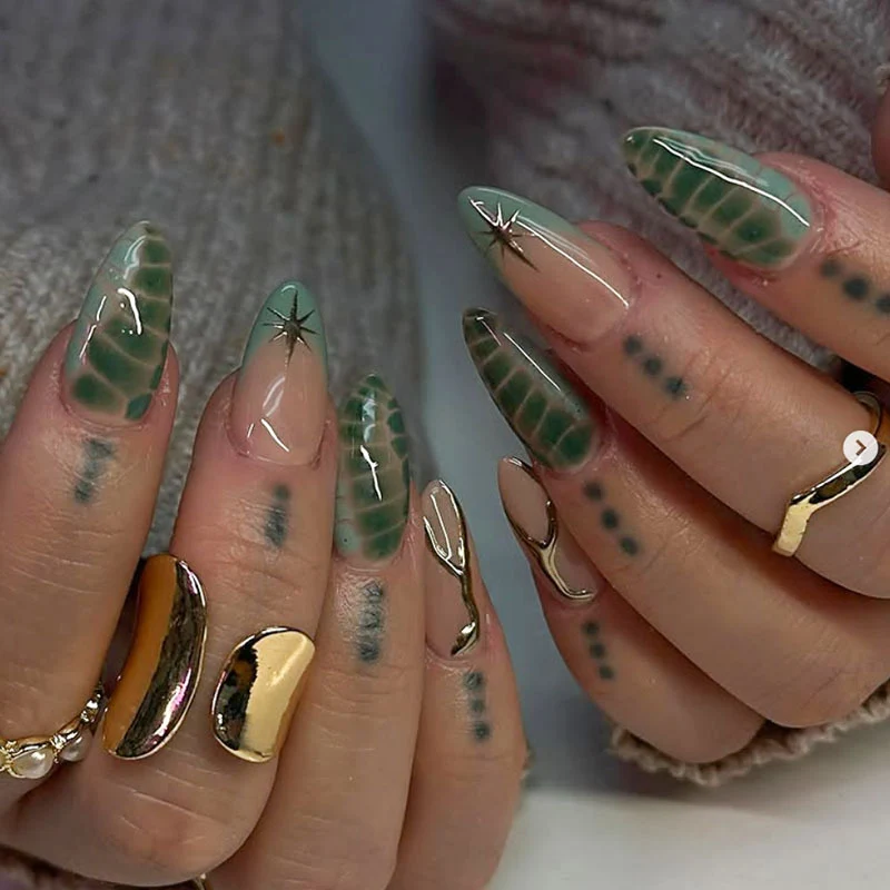 Künstlerische Lange Stiletto Nagelkunst